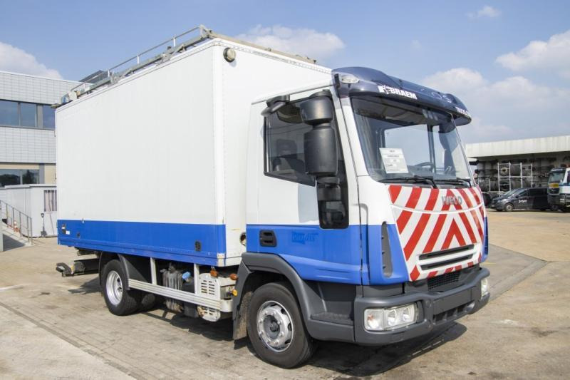 Iveco EUROCARGO 90E18- E5 +Porte-bagages réglable - Camion fourgon: photos 2 Iveco EUROCARGO 90E18- E5 +Porte-bagages réglable - Camion fourgon: photos 2