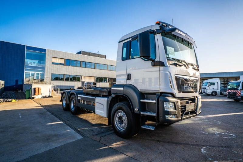 MAN TGS 33.430 BL - Camion ampliroll: photos 2 MAN TGS 33.430 BL - Camion ampliroll: photos 2