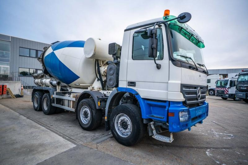 Mercedes ACTROS 4141 BB-MP2 + MIXER 9M3 - Camion malaxeur: photos 2 Mercedes ACTROS 4141 BB-MP2 + MIXER 9M3 - Camion malaxeur: photos 2