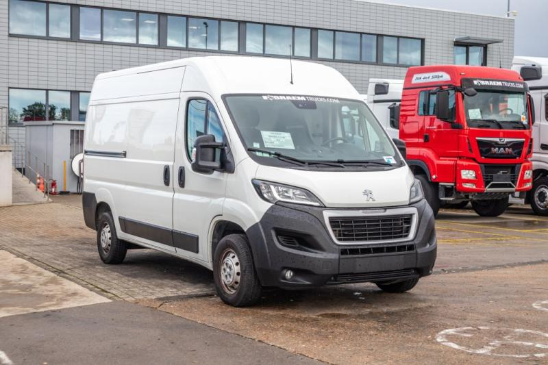 Peugeot BOXER 2.2 HDI - Fourgon utilitaire: photos 2 Peugeot BOXER 2.2 HDI - Fourgon utilitaire: photos 2