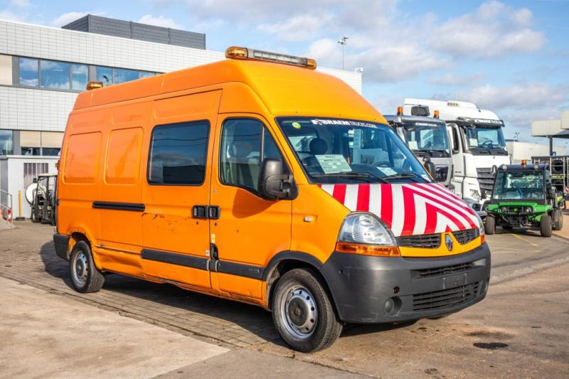 Renault MASTER 2.5 DCI - Fourgon utilitaire: photos 2 Renault MASTER 2.5 DCI - Fourgon utilitaire: photos 2