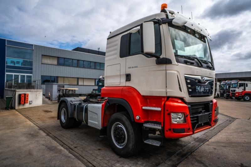 MAN TGS 18.460 BLS 4X4 + kiphydr. (Cardan) - Tracteur routier: photos 2 MAN TGS 18.460 BLS 4X4 + kiphydr. (Cardan) - Tracteur routier: photos 2