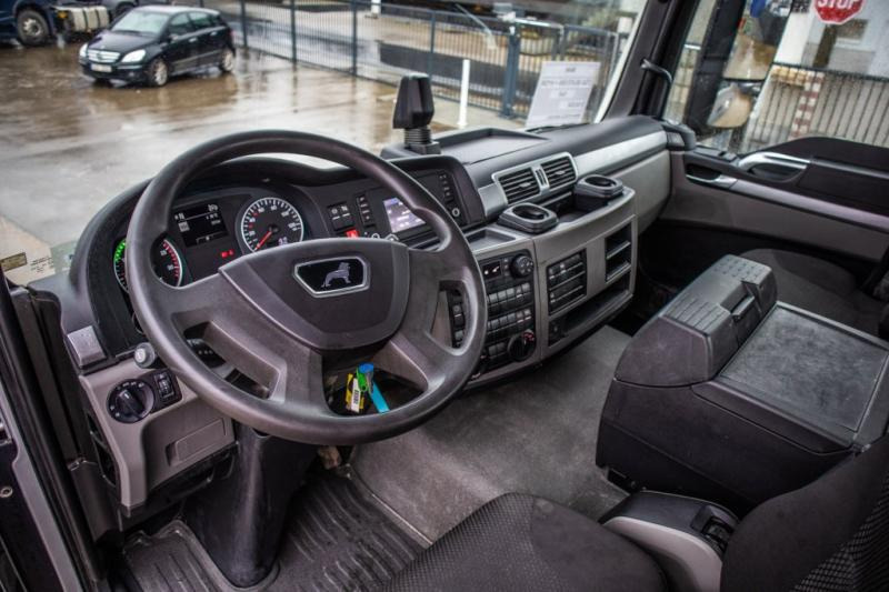 Photo d'intérieur 2: Tracteur routier MAN TGS 26.470 6X6H +HYDR
