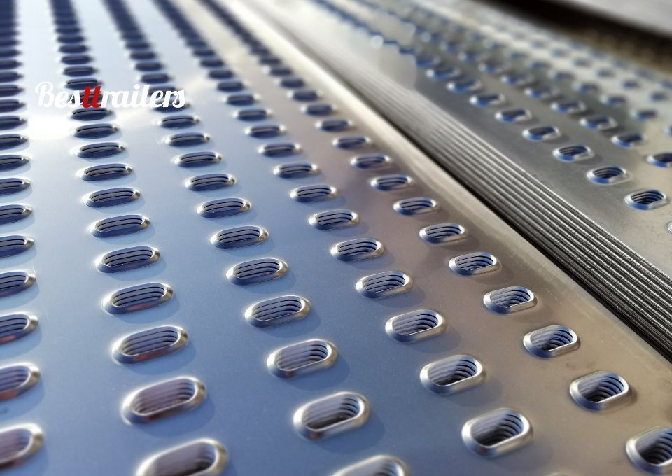 Blacha LOHR ALUMINIOWA I STALOWA PRODUCENT - Pièces de rechange: photos 1 Blacha LOHR ALUMINIOWA I STALOWA PRODUCENT - Pièces de rechange: photos 1