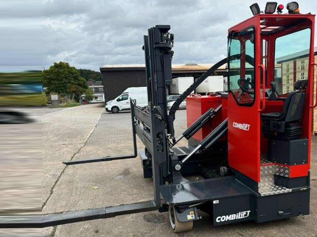 Combilift C3000 STE - TRIPLEX - Chariot multidirectionnel: photos 2 Combilift C3000 STE - TRIPLEX - Chariot multidirectionnel: photos 2
