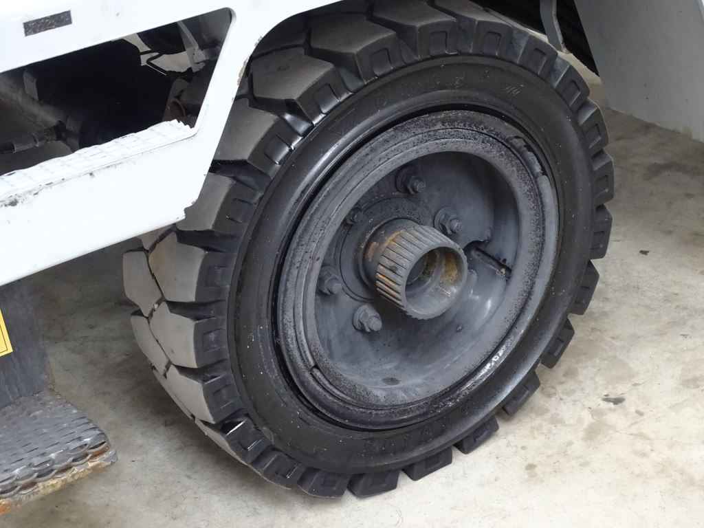 Chariot latéral Hubtex S50G - 652 MTH - GAS: photos 9 Chariot latéral Hubtex S50G - 652 MTH - GAS: photos 9