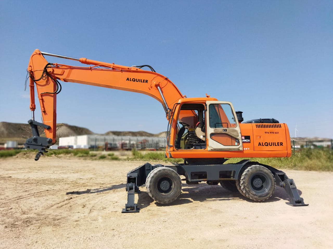 DAEWOO 210 W-V M4E (LOC) - Pelle sur pneus: photos 3 DAEWOO 210 W-V M4E (LOC) - Pelle sur pneus: photos 3