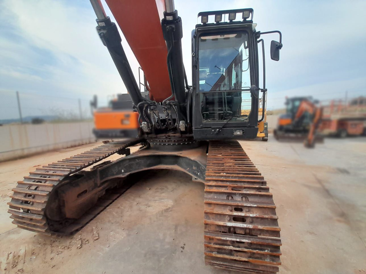 DOOSAN DX350LC-7 - Pelle sur chenille: photos 3 DOOSAN DX350LC-7 - Pelle sur chenille: photos 3