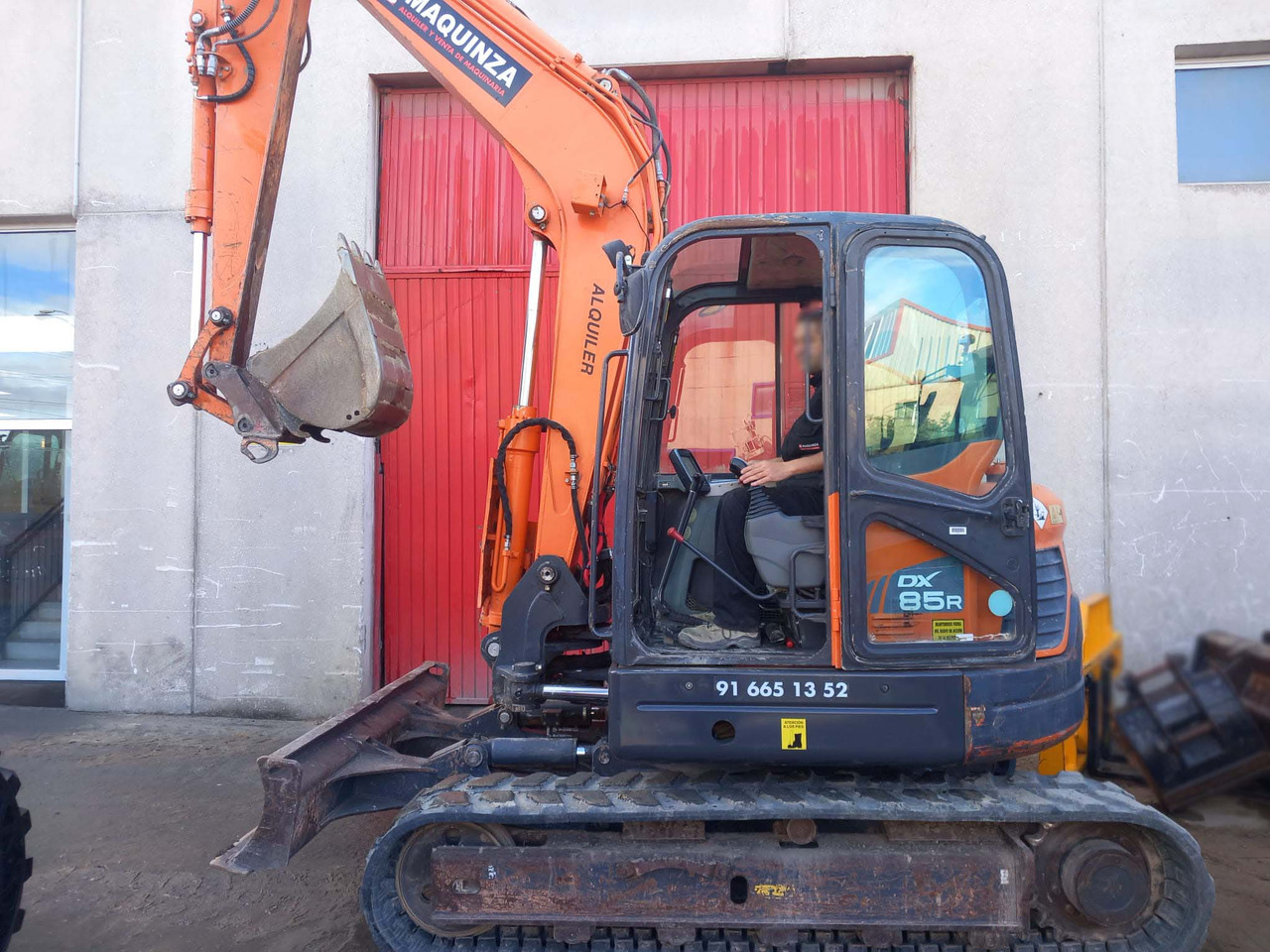DOOSAN DX85R-3 - Mini pelle: photos 1 DOOSAN DX85R-3 - Mini pelle: photos 1
