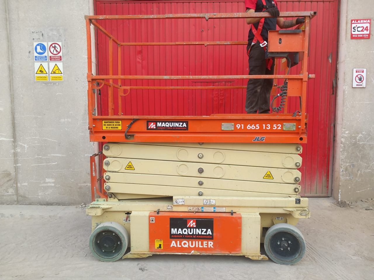 JLG 10RS - Nacelle ciseaux: photos 1 JLG 10RS - Nacelle ciseaux: photos 1