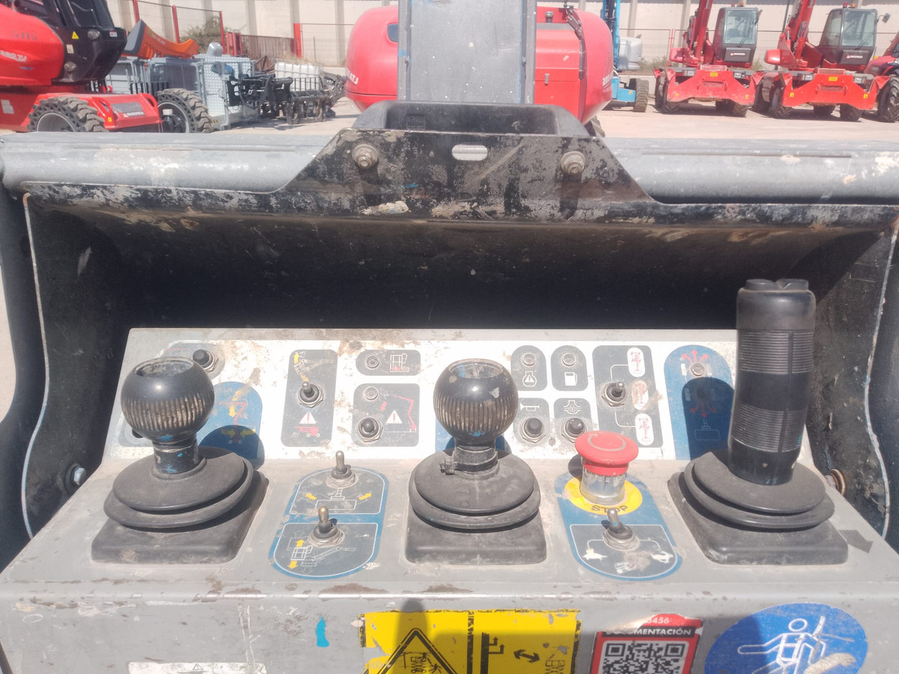 Nacelle articulée MANITOU 200ATJ: photos 10 Nacelle articulée MANITOU 200ATJ: photos 10