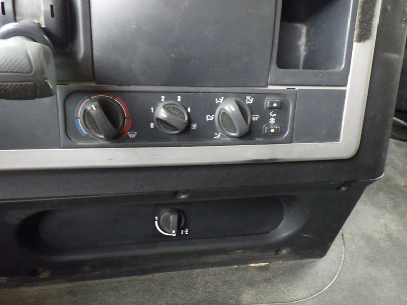 Tracteur routier Iveco Stralis 500 AS 440S50TX/P Stuur/Liftas / Holland Truck: photos 11