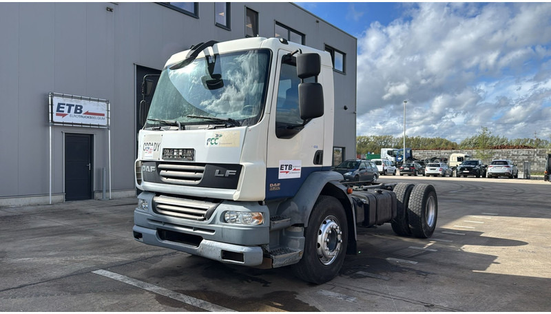 DAF 55 LF 250 (MANUAL GEARBOX / BOITE MANUELLE) - Châssis cabine: photos 1 DAF 55 LF 250 (MANUAL GEARBOX / BOITE MANUELLE) - Châssis cabine: photos 1