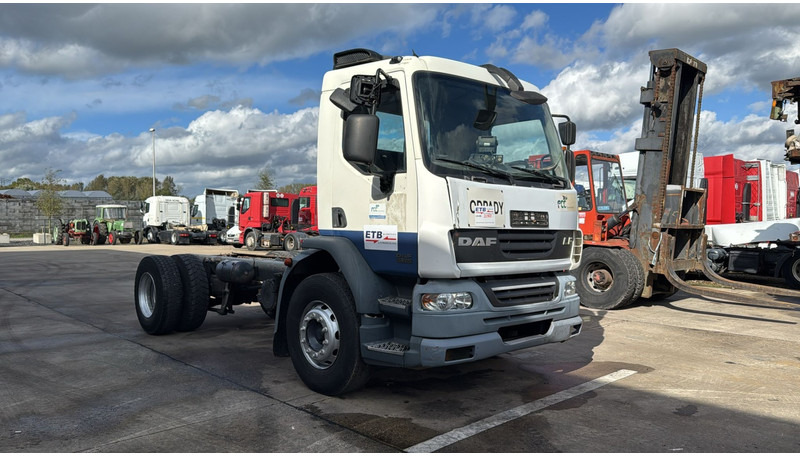 DAF 55 LF 250 (MANUAL GEARBOX / BOITE MANUELLE) - Châssis cabine: photos 3 DAF 55 LF 250 (MANUAL GEARBOX / BOITE MANUELLE) - Châssis cabine: photos 3