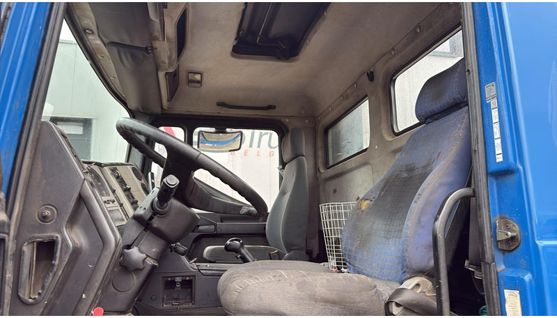 Crédit-bail de MAN 19.403 (6 CYLINDER / MANUAL GEARBOX / BIG AXLE / GRAND PONT) MAN 19.403 (6 CYLINDER / MANUAL GEARBOX / BIG AXLE / GRAND PONT): photos 18