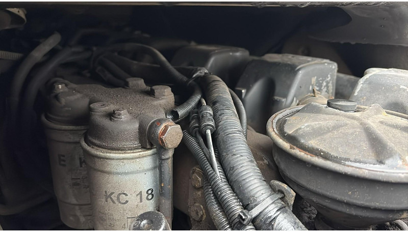 Crédit-bail de MAN 19.403 (6 CYLINDER / MANUAL GEARBOX / BIG AXLE / GRAND PONT) MAN 19.403 (6 CYLINDER / MANUAL GEARBOX / BIG AXLE / GRAND PONT): photos 20