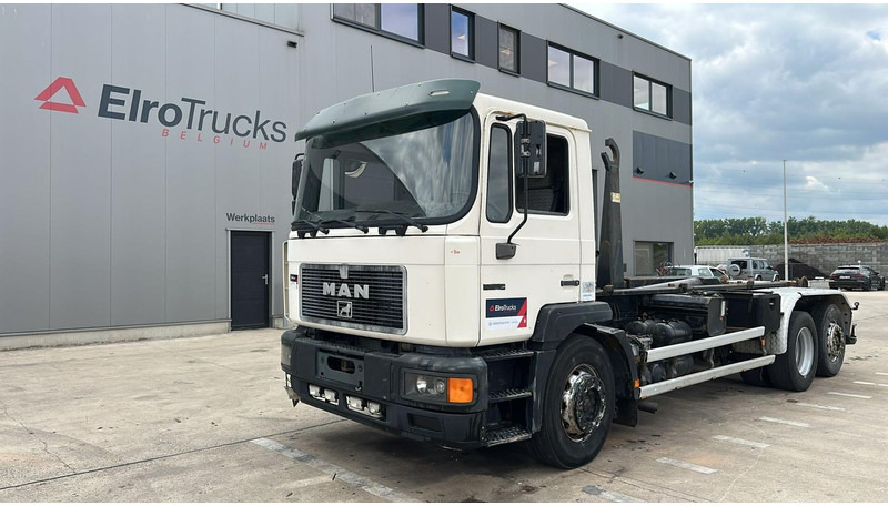 MAN 26.312 (6 CYLINDER / 6X2 / BELGIAN TRUCK IN GOOD CONDITION) - Camion ampliroll: photos 1 MAN 26.312 (6 CYLINDER / 6X2 / BELGIAN TRUCK IN GOOD CONDITION) - Camion ampliroll: photos 1