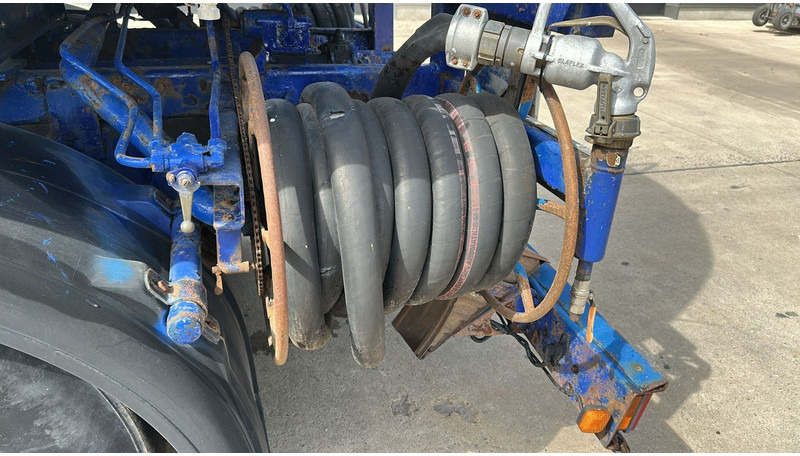 Crédit-bail de MAN 26.402 (18.000 L / 6X2 / 6 CYLINDER / FRONT STEEL / 3 COMPARTIMENTS) MAN 26.402 (18.000 L / 6X2 / 6 CYLINDER / FRONT STEEL / 3 COMPARTIMENTS): photos 12