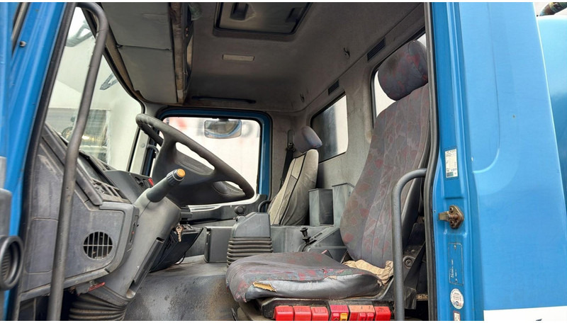 Camion hydrocureur Mercedes-Benz ACTROS 2531 (16000 L / GRAND PONT / EPS / 6X2 / 3 PEDALES / V6): photos 13 Camion hydrocureur Mercedes-Benz ACTROS 2531 (16000 L / GRAND PONT / EPS / 6X2 / 3 PEDALES / V6): photos 13