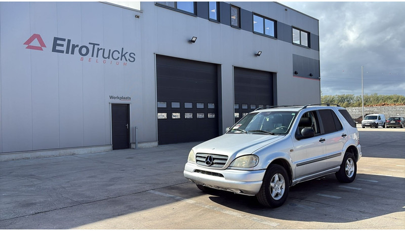 Mercedes-Benz M-Klasse ML 270 CDI - SUV: photos 1 Mercedes-Benz M-Klasse ML 270 CDI - SUV: photos 1