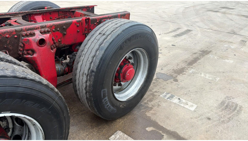 Châssis cabine Scania 124 - 400 (MANUAL PUMP / 6X2 / BIG AXLE / GRAND PONT / POMPE MANUELLE): photos 10 Châssis cabine Scania 124 - 400 (MANUAL PUMP / 6X2 / BIG AXLE / GRAND PONT / POMPE MANUELLE): photos 10