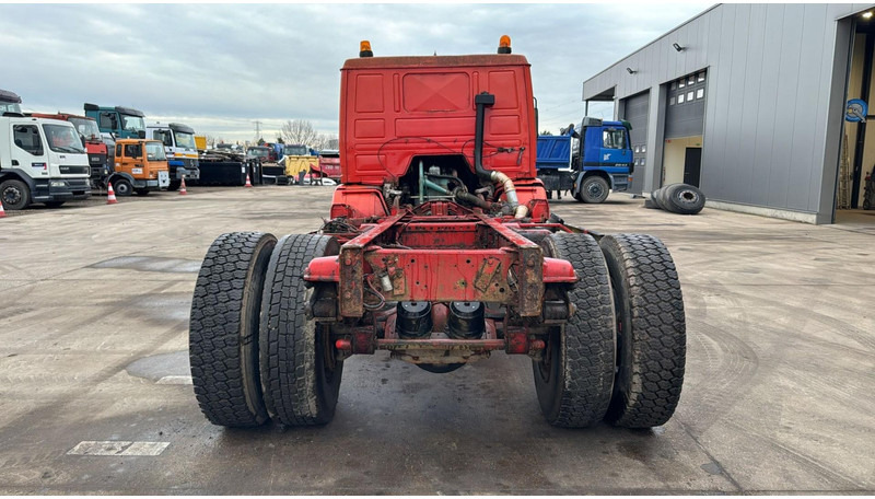 Scania 82 - 210 (LAMES / STEEL SUSP. / POMPE MANUELLE / MANUAL PUMP) - Châssis cabine: photos 5 Scania 82 - 210 (LAMES / STEEL SUSP. / POMPE MANUELLE / MANUAL PUMP) - Châssis cabine: photos 5