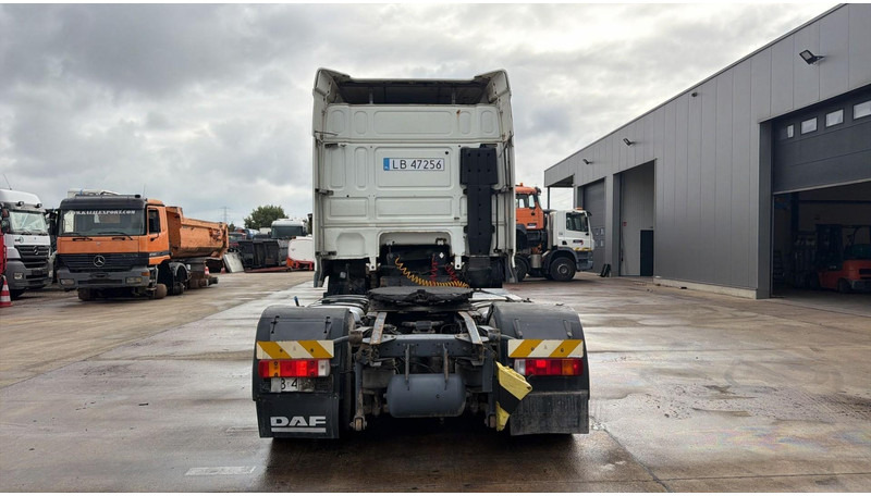 DAF XF 105.410 (BOITE MANUELLE / MANUAL GEARBOX) - Tracteur routier: photos 5 DAF XF 105.410 (BOITE MANUELLE / MANUAL GEARBOX) - Tracteur routier: photos 5