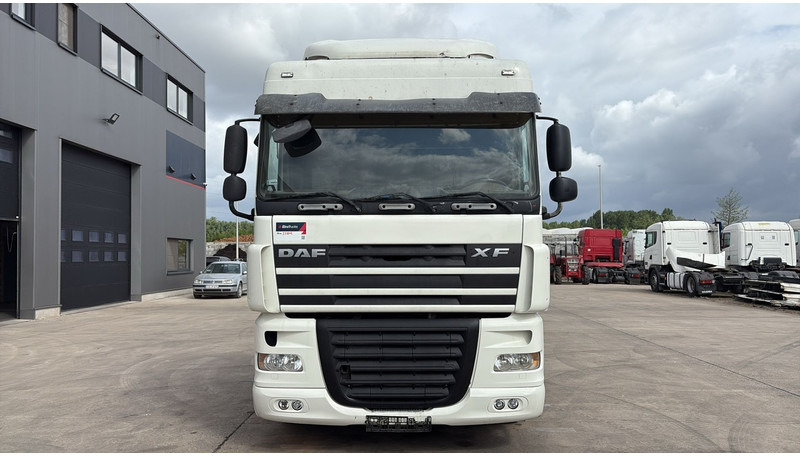 DAF XF 105.460 (BOITE MANUELLE / MANUAL GEARBOX) - Tracteur routier: photos 2 DAF XF 105.460 (BOITE MANUELLE / MANUAL GEARBOX) - Tracteur routier: photos 2