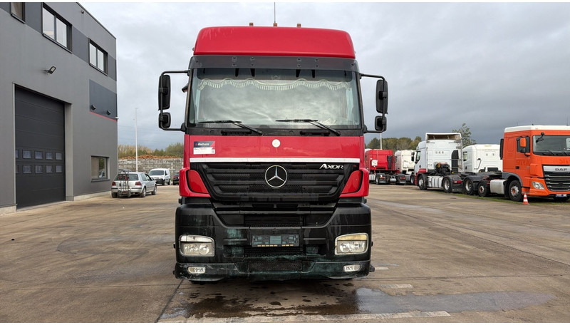 Mercedes-Benz AXOR 1843 (BOITE MANUELLE / MANUAL GEARBOX) - Tracteur routier: photos 2 Mercedes-Benz AXOR 1843 (BOITE MANUELLE / MANUAL GEARBOX) - Tracteur routier: photos 2