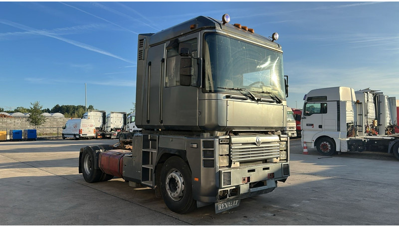 Renault Magnum AE 420 (POMPE MANUELLE / MANUAL PUMP / BOITE MANUELLE / MANUAL GEARBOX) - Tracteur routier: photos 3 Renault Magnum AE 420 (POMPE MANUELLE / MANUAL PUMP / BOITE MANUELLE / MANUAL GEARBOX) - Tracteur routier: photos 3