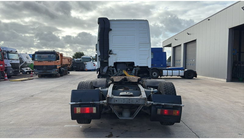 Volvo FH 12.420 (6X2 / BOITE MANUELLE / MANUAL GEARBOX / 8 PNEUS / 8 TYRES) - Tracteur routier: photos 5 Volvo FH 12.420 (6X2 / BOITE MANUELLE / MANUAL GEARBOX / 8 PNEUS / 8 TYRES) - Tracteur routier: photos 5