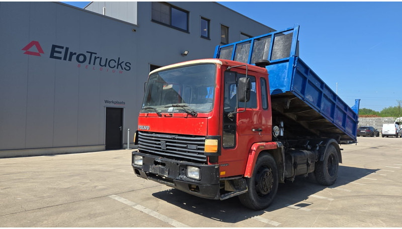 Volvo FL 6 - 14 (MANUAL PUMP / POMPE MANUELLE) - Camion benne: photos 1 Volvo FL 6 - 14 (MANUAL PUMP / POMPE MANUELLE) - Camion benne: photos 1