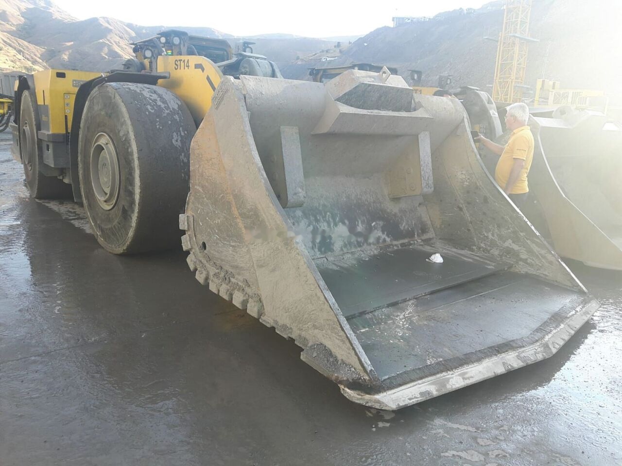 Godet pour chargeur neuf Atlas Copco Underground Mining Bucket(Push-Blade): photos 6