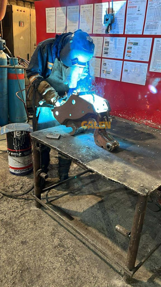 CATERPILLAR 305 Mini Excavator Bucket - Godet pour pelle pour Mini pelle: photos 5 CATERPILLAR 305 Mini Excavator Bucket - Godet pour pelle pour Mini pelle: photos 5