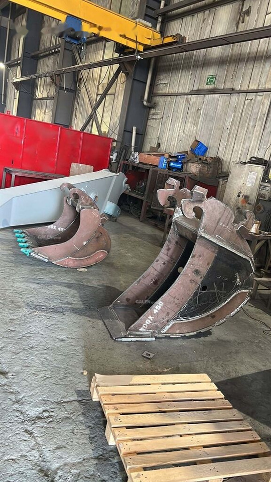 Case CS210 Channel Bucket - Godet pour pelle: photos 2 Case CS210 Channel Bucket - Godet pour pelle: photos 2