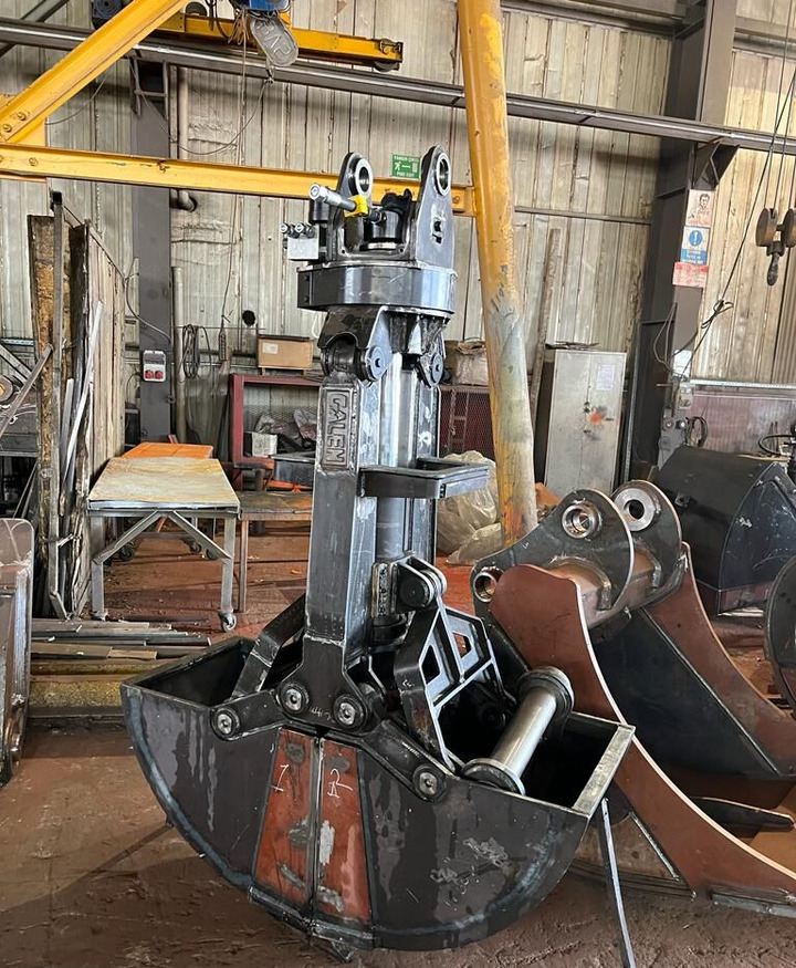 Caterpillar 330 Narrow Clamshell Bucket - Benne preneuse pour Engins de chantier: photos 5 Caterpillar 330 Narrow Clamshell Bucket - Benne preneuse pour Engins de chantier: photos 5