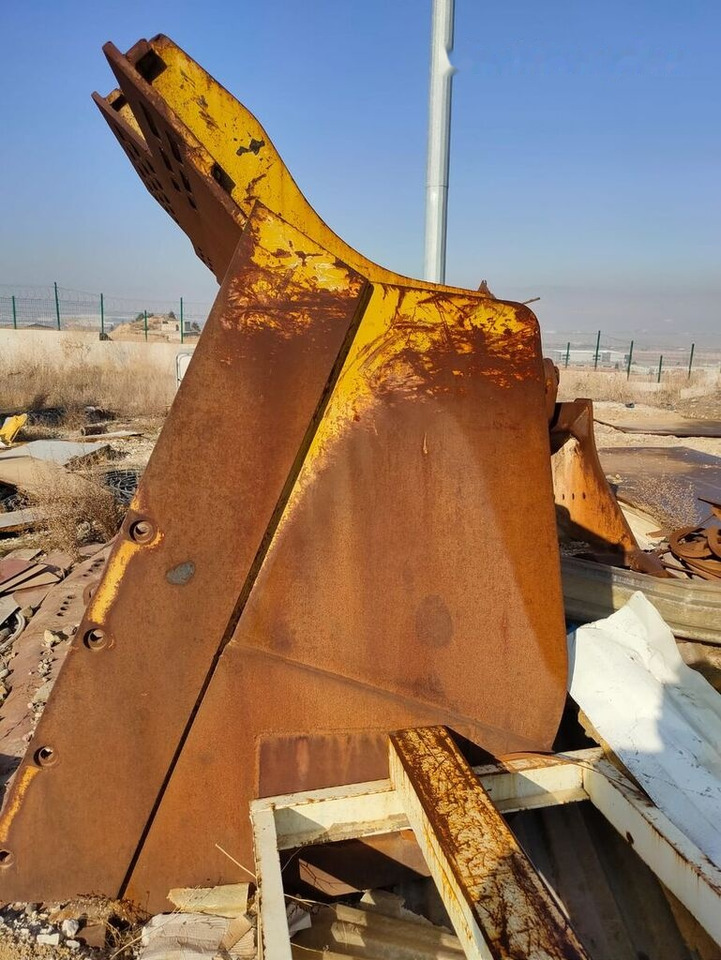 Godet pour chargeur Caterpillar 994: photos 6 Godet pour chargeur Caterpillar 994: photos 6