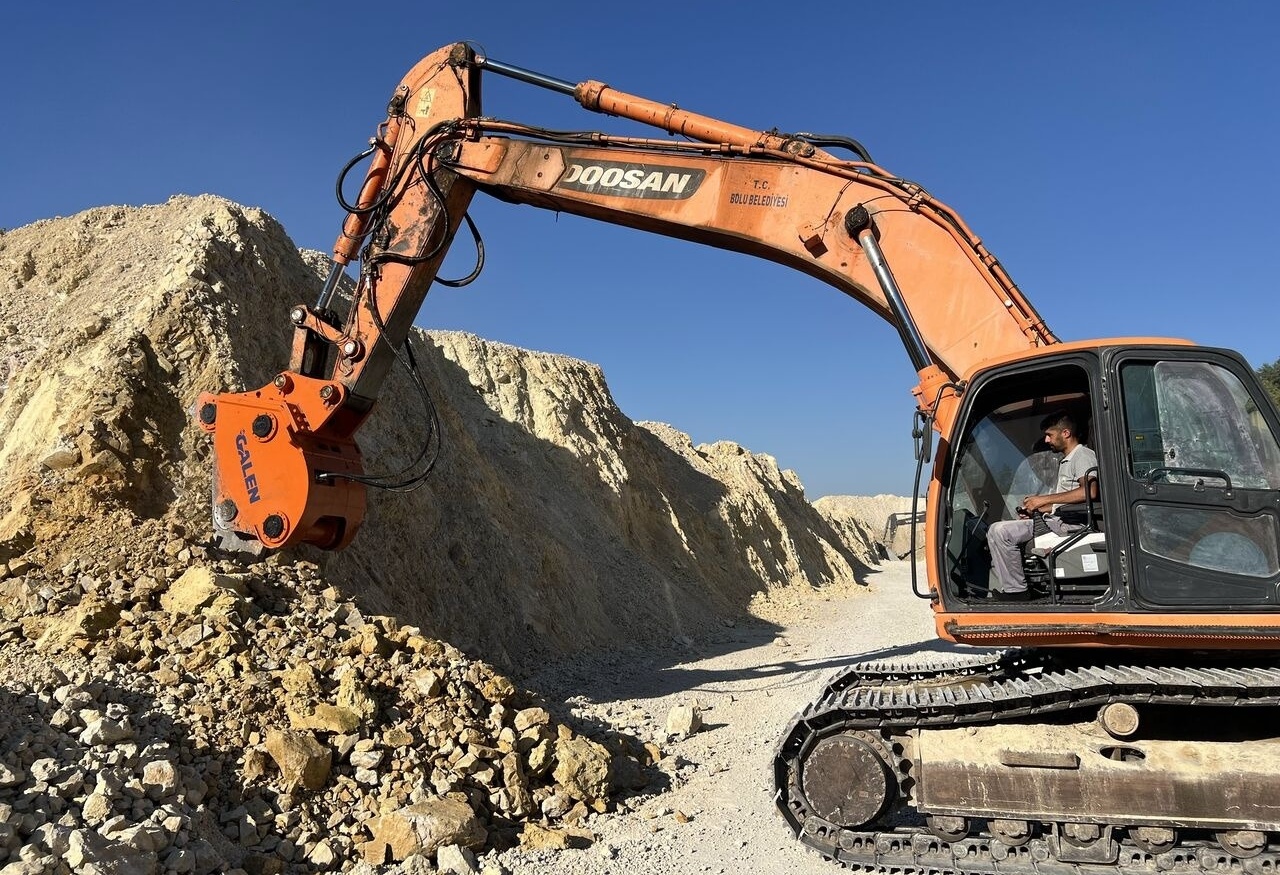 Galen Vibro Ripper GXR40 - Ripper: photos 1 Galen Vibro Ripper GXR40 - Ripper: photos 1