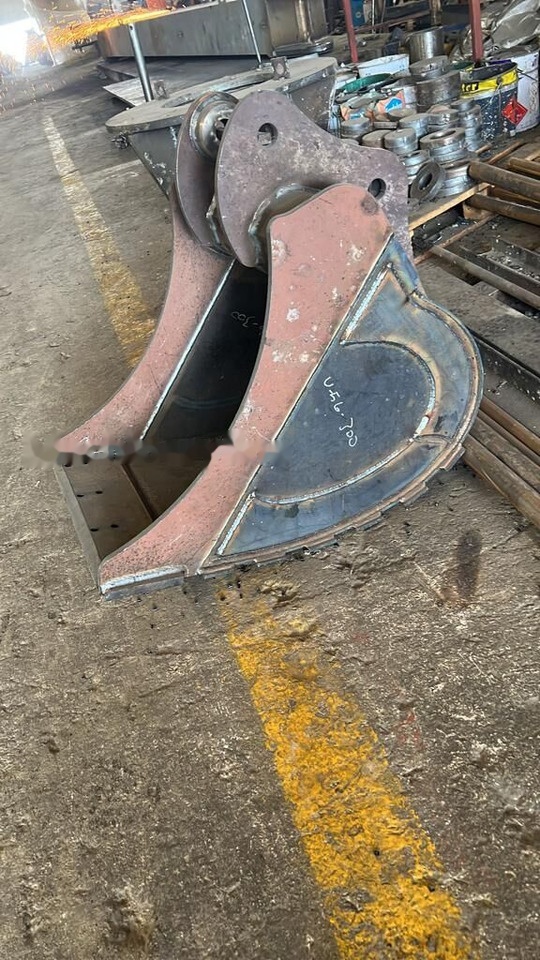 Takeuchi Digging/Grading Bucket Manufacturing - Godet pour pelle: photos 3 Takeuchi Digging/Grading Bucket Manufacturing - Godet pour pelle: photos 3