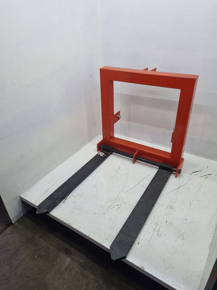 Pallet drager 0.5 ton - Fourches: photos 1 Pallet drager 0.5 ton - Fourches: photos 1