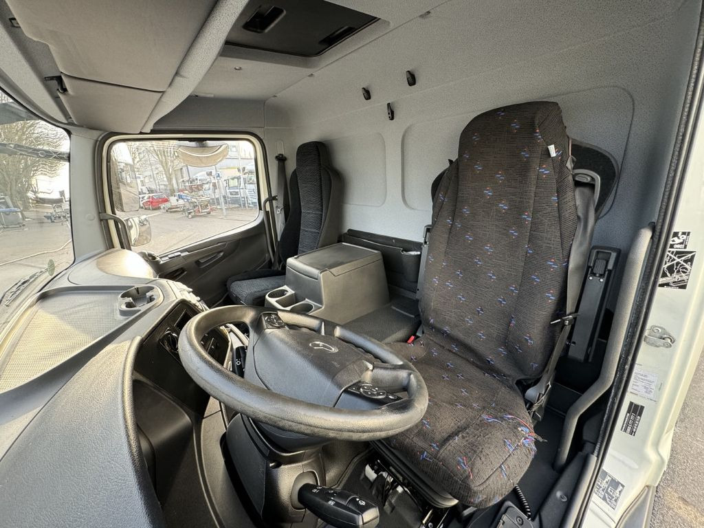 Fourgon grand volume Mercedes-Benz Atego 818L Koffer 6,3m LBW Klima Autom. Luftgef.: photos 12