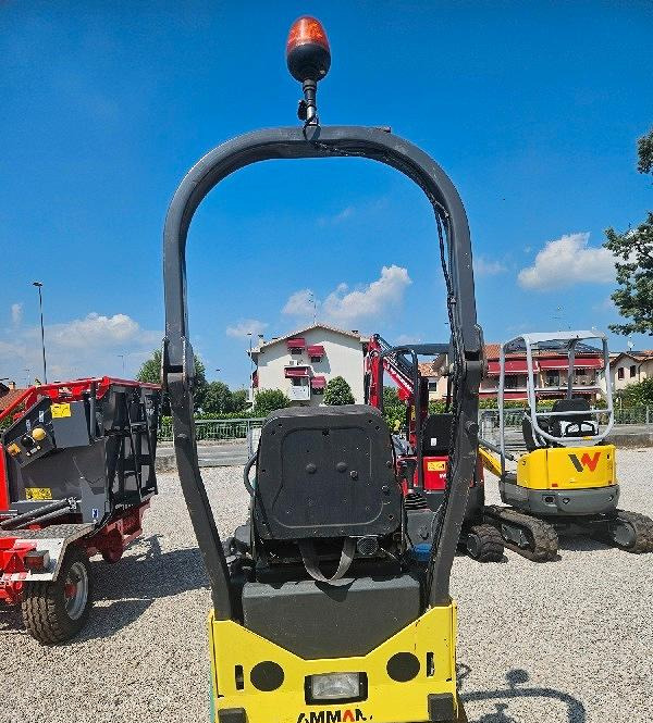 Rullo vibrante amman arx12 - Compacteur: photos 2 Rullo vibrante amman arx12 - Compacteur: photos 2