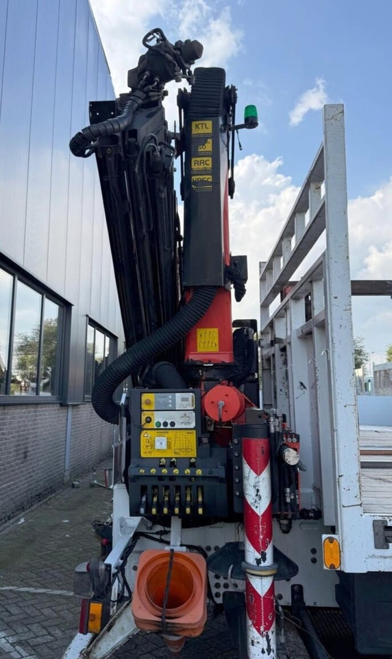 PALFINGER PK18002EH - Grue auxiliaire: photos 4 PALFINGER PK18002EH - Grue auxiliaire: photos 4