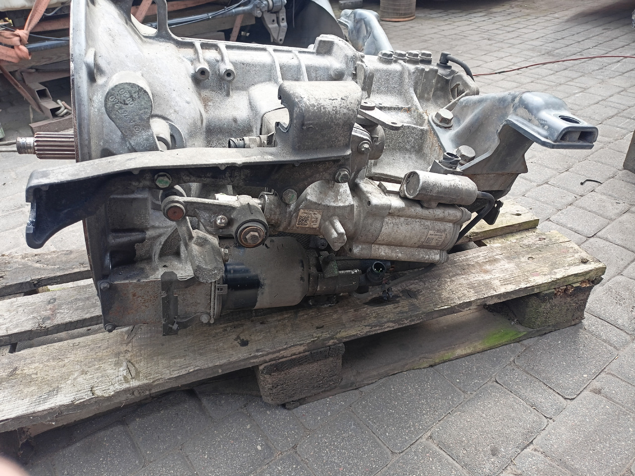 G90-6 Manual Atego 1224 - Boîte de vitesse: photos 1 G90-6 Manual Atego 1224 - Boîte de vitesse: photos 1