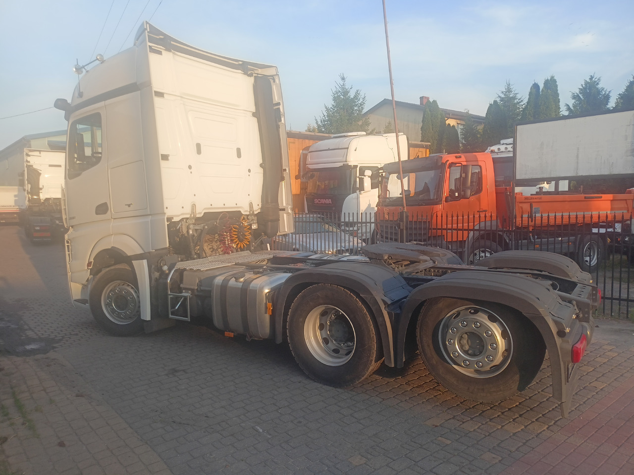 Mercedes-Benz Actros 2551 - Tracteur routier: photos 5 Mercedes-Benz Actros 2551 - Tracteur routier: photos 5