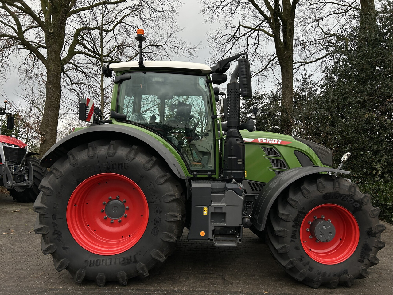 Fendt 724 Vario Gen6 ProfiPlus setting 2 - Tracteur agricole: photos 4 Fendt 724 Vario Gen6 ProfiPlus setting 2 - Tracteur agricole: photos 4
