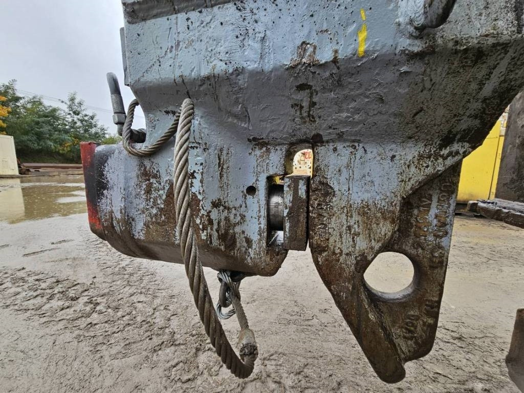 ABI Muller MS-M10000T Sennebogen SR28T bauer bg rg rtg - Mât de battage: photos 5 ABI Muller MS-M10000T Sennebogen SR28T bauer bg rg rtg - Mât de battage: photos 5