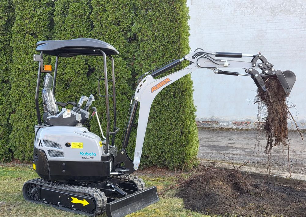 Kubota Minikoparka AUGER HT 18, SILNIK KUBOTA, 3 ŁYŻKI - Mini pelle: photos 1 Kubota Minikoparka AUGER HT 18, SILNIK KUBOTA, 3 ŁYŻKI - Mini pelle: photos 1