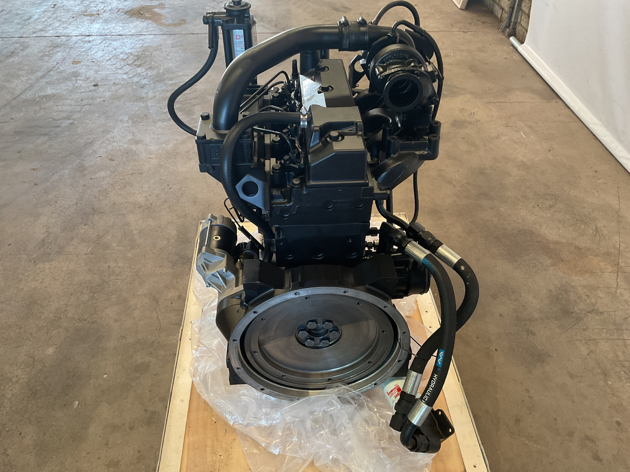 Cummins B3.3 Turbo - Moteur: photos 3 Cummins B3.3 Turbo - Moteur: photos 3