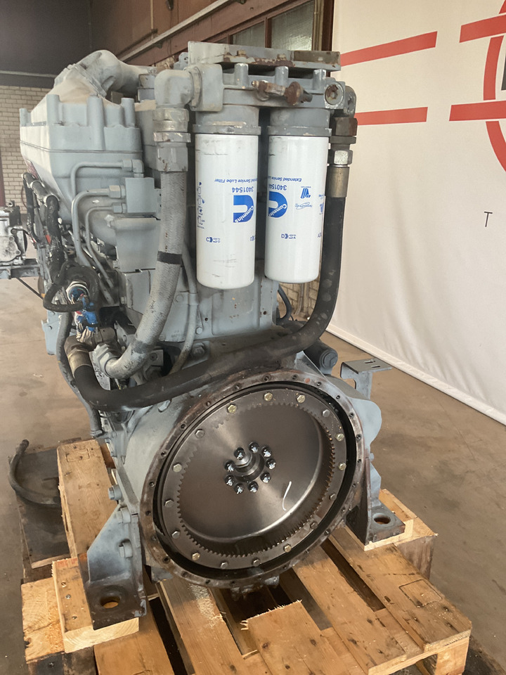 Cummins QSK19 - Moteur: photos 4 Cummins QSK19 - Moteur: photos 4